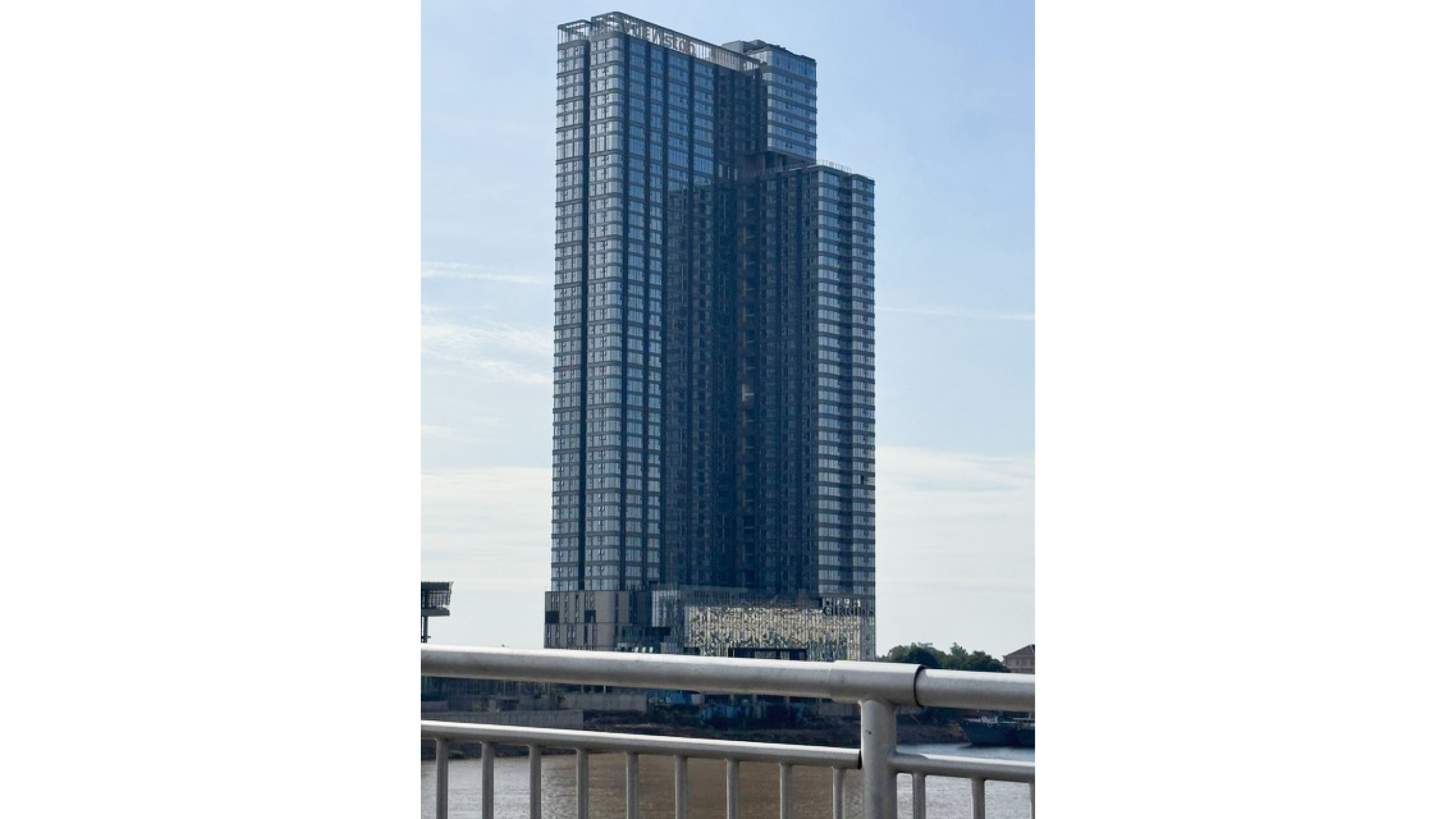 ビュー・アストン - スライダー9